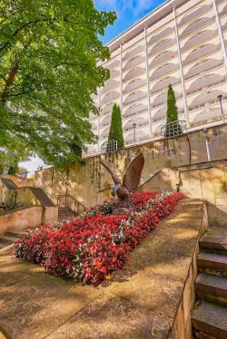 Главный корпус