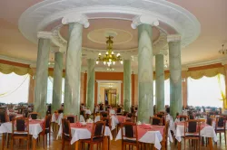 Обеденный зал в главном корпусе