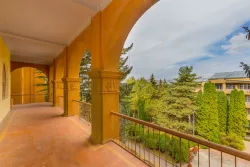 Балкон Балкон