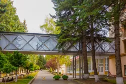 Теплый переход между корпусами в санатории Москва в городе Кисловодске - фотография