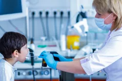 Орошение глотки