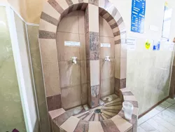 Бювет с минеральной водой Бювет с минеральной водой