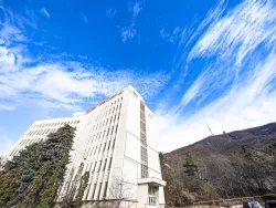 Корпус «Ленинские скалы»