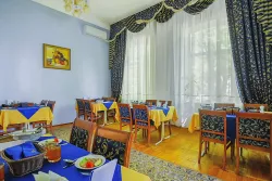 Обеденный зал Обеденный зал