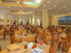 Обеденный зал Обеденный зал