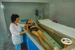 Подводное вытяжение позвоночника Подводное вытяжение позвоночника