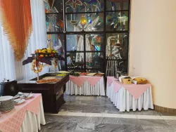 Обеденный зал Обеденный зал