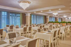 Обеденный зал Обеденный зал