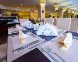 Обеденный зал Обеденный зал