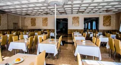 Обеденный зал