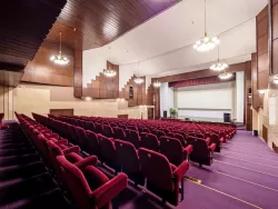 Киноконцертный зал