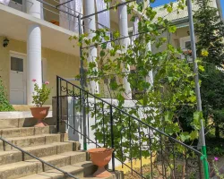 Корпус на территории