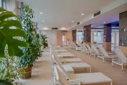 Крытый бассейн