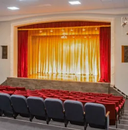 Киноконцертный зал