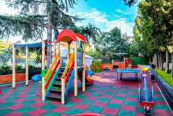 Детская площадка на территории