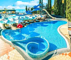 Открытый бассейн