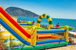 Детские площадки на территории