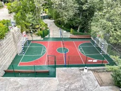 Спортивная площадка