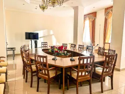 Конференц-зал