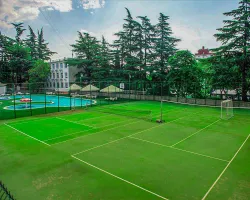 Теннисный корт