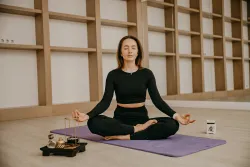 Занятие йогой