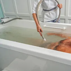 Подводный душ-массаж в Spa-центре