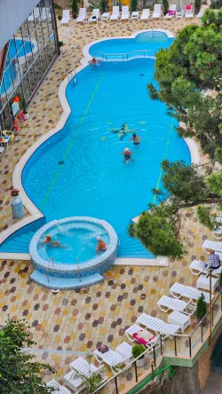 Открытый бассейн