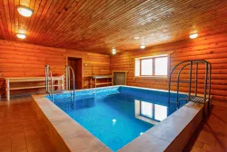 Бассейн в бане