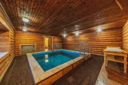 Бассейн в бане