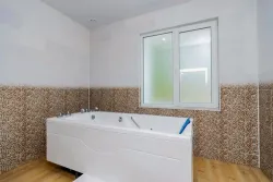 Лечебная ванна