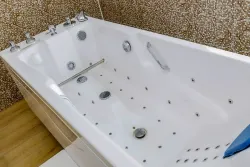 Лечебная ванна