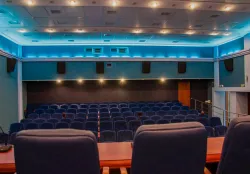 Киноконцертный зал