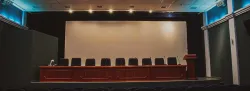 Киноконцертный зал